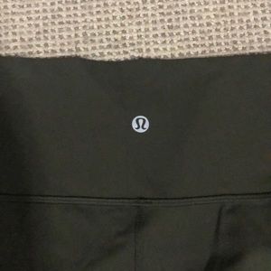 Lululemon Olive green Wunder Under Leggings
